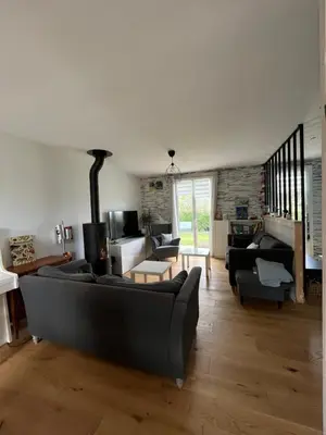 Coin salon dans l'établissement Maison HERMANVILLE SUR MER plein pied-à côté de la plage