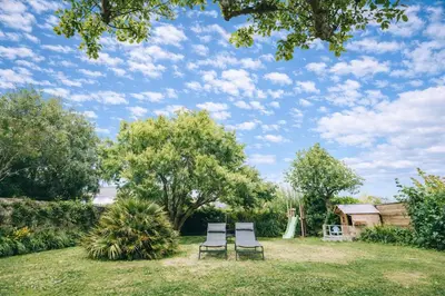Jardin de l'établissement L'Olivera : entre évasion, sport et nature