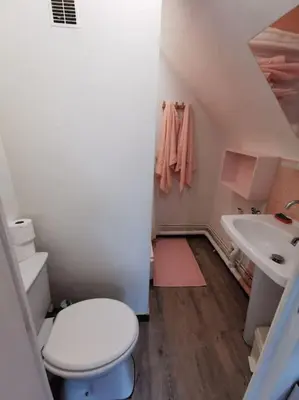 Salle de bains dans l'établissement Studio Cosy avec Parking Privé