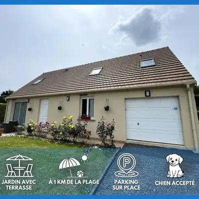 Saint Ho Mer Maison lumineuse vue mer 8 pers 4 chambres 2 sdb 2 WC étage rénové en 2025 belle terrasse grand jardin clos parking 8 mn à pied petite plage grand jardin près de Port en Bessin