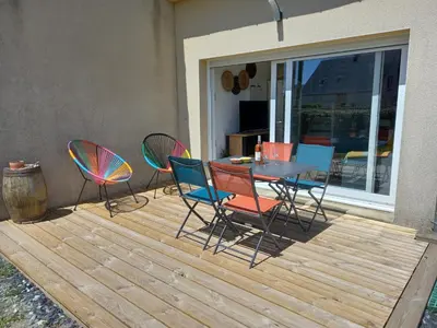 Terrasse ou espace extérieur de l'établissement Maison 100m de la plage les pieds dans l'eau