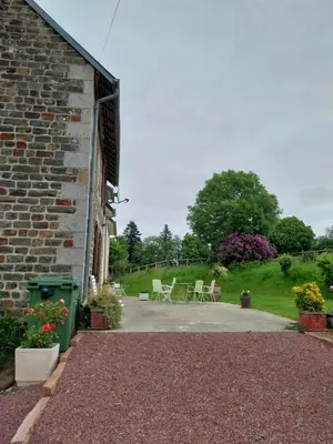 Jardin de l'établissement Gite Du Palefrenier