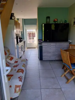 Télévision ou salle de divertissement dans l'établissement Gite Du Palefrenier