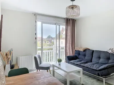 Coin salon dans l'établissement CABOURG - 2 PIÈCES avec Balcon et parking- Hyper Centre et Plage