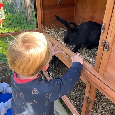 Enfants séjournant dans l'établissement Domaine des cyprès