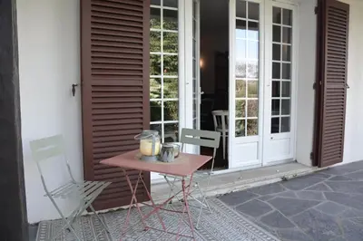 Balcon ou terrasse dans l'établissement Domaine des cyprès