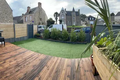 Jardin de l'établissement Rive gauche (bord de mer)