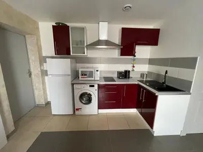Cuisine ou kitchenette dans l'établissement CAMILLE à VER SUR MER