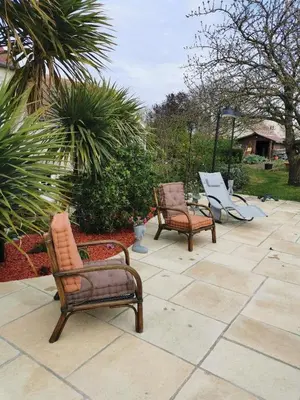 Jardin de l'établissement CAMILLE à VER SUR MER