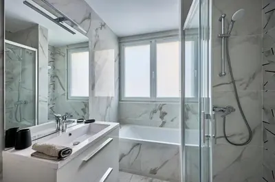 Salle de bains dans l'établissement La Grange des Ours - Proche de la plage