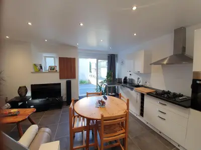 Cuisine ou kitchenette dans l'établissement La Grange