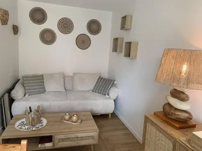 Coin salon dans l'établissement Duplex à 100m de la plage, balcon et parking gratuit - 4 pers. - FR-1-465-108