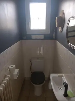Salle de bains dans l'établissement Le Vintage 14