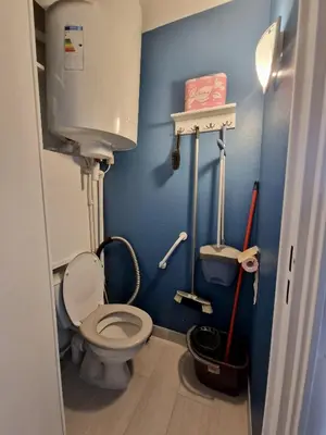 Salle de bains dans l'établissement Rez-de-jardin près de la mer