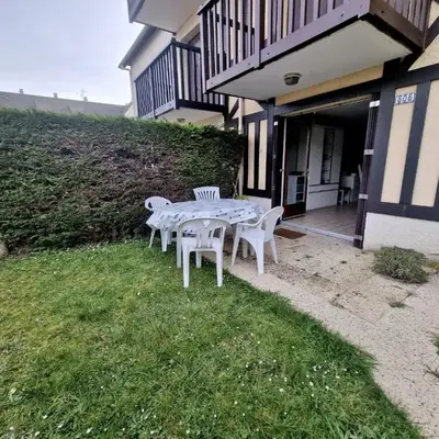 Rez-de-jardin près de la mer