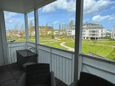 Balcon ou terrasse dans l'établissement Charmant 2P avec balcon, proche plage et centre | Parking | Wifi | 4 pers | Cabourg - FR-1-487-365
