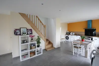 Cuisine ou kitchenette dans l'établissement gîte du germinais