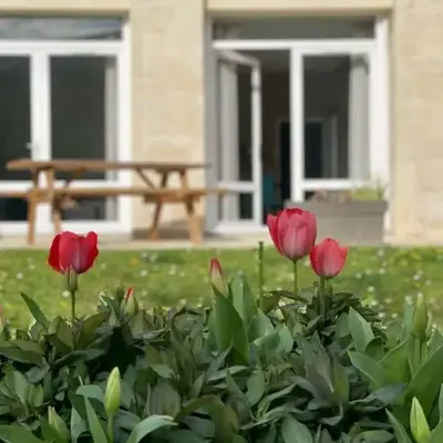 Le Cloître by Melrose