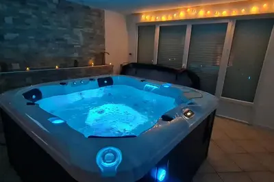 Plan de l'établissement Villa Katharos avec SPA et piscine