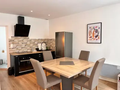 Cuisine ou kitchenette dans l'établissement L'Elégant Bayeusain - Appartement 4P Centre Bayeux