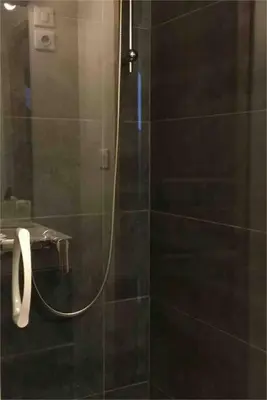 Salle de bains dans l'établissement Gite Normand sur les plages du débarquement.