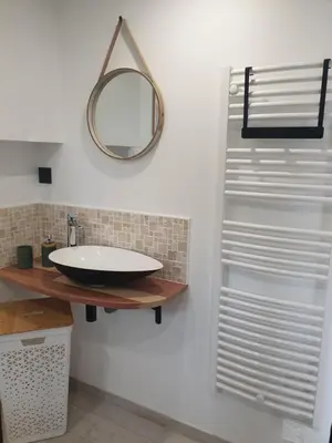 Salle de bains dans l'établissement Gîte proche de Sainte Mère Eglise