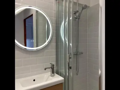 Salle de bains dans l'établissement Villa des Malons - Maison à 100m de la plage