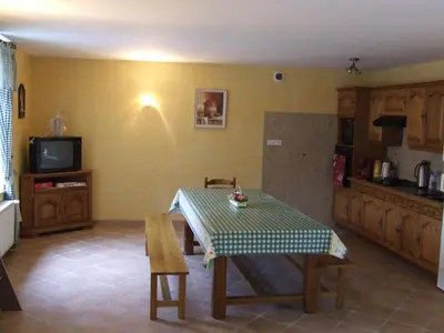 Cuisine ou kitchenette dans l'établissement Les Abris de la Sée