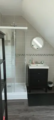 Salle de bains dans l'établissement Anémone 14