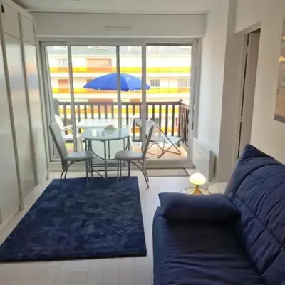 Charmant studio dans résidence front de mer