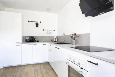 Cuisine ou kitchenette dans l'établissement L'Eden E&M - Belle maison 8 voyageurs