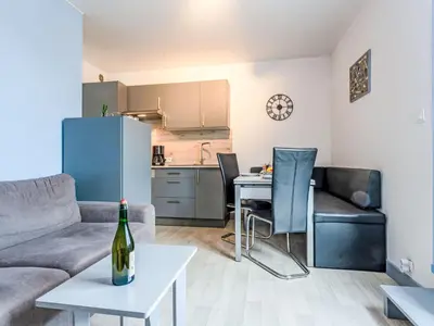 Cuisine ou kitchenette dans l'établissement Apartment Les Maisons de la Mer-6 by Interhome