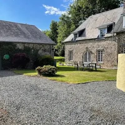 Normandy Countryside 2-Bedroom Gite with Private Grounds near D-Day Beaches and Mont Saint Michel