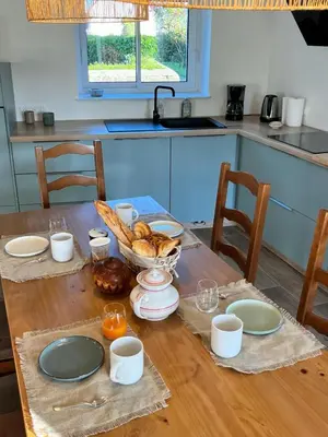 Cuisine ou kitchenette dans l'établissement Le Grenier de Maltot