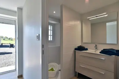 Salle de bains dans l'établissement Gîte de la Bosse Besnard