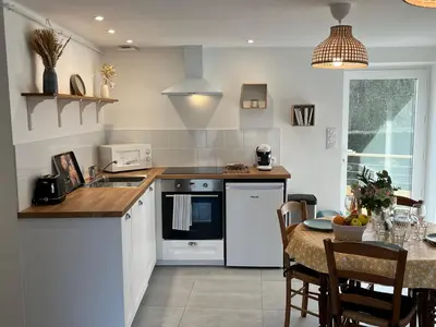 Cuisine ou kitchenette dans l'établissement Gîte Haut de la Baie du Mont St Michel