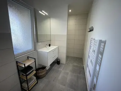 Salle de bains dans l'établissement Belle maison au calme avec parking