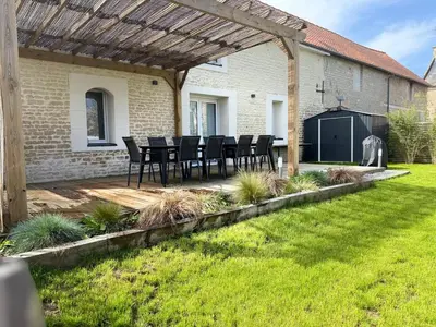 Jardin de l'établissement Belle maison au calme avec parking