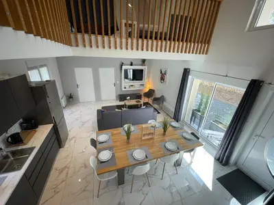 Coin salon dans l'établissement Belle maison au calme avec parking