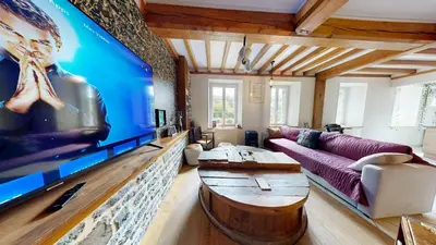 Télévision ou salle de divertissement dans l'établissement La Clef Decamp Moulin Harry 21 pers 10 min Viaduc de la Souleuvre