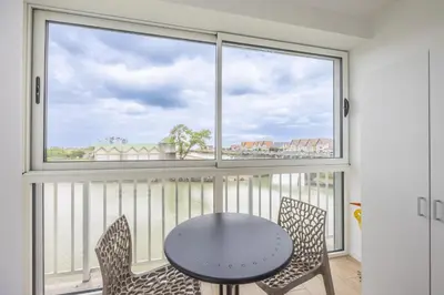 Balcon ou terrasse dans l'établissement La Vigie des Ours - Appt proche de la plage