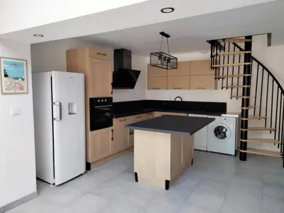 Cuisine ou kitchenette dans l'établissement Maison avec jardin Cherbourg