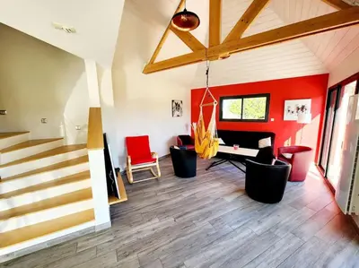 Coin salon dans l'établissement Maison spacieuse 4 chambres
