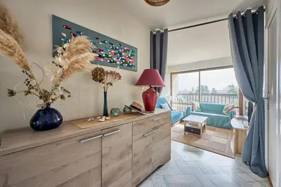 Coin salon dans l'établissement Prince - À 500m de la plage