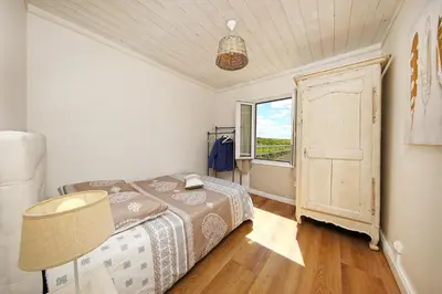 Un ou plusieurs lits dans un hébergement de l'établissement Le Cottage du Moulin - 15min du Mont Saint-Michel