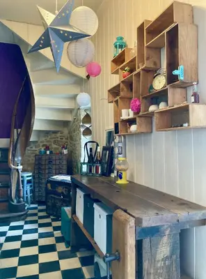 Cuisine ou kitchenette dans l'établissement Maison sympa en centre-bourg