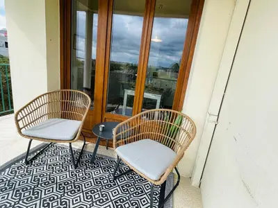 Balcon ou terrasse dans l'établissement Yucca, Appartement avec garage privé et balcon