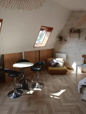 Coin salon dans l'établissement Studio neuf et équipé bord de mer
