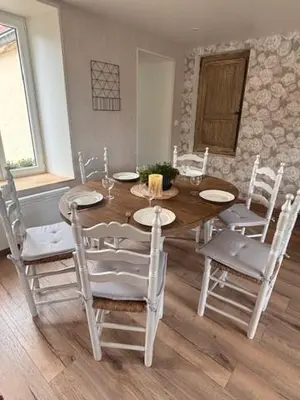 Coin salon dans l'établissement Le Cottage d'Emmy - Rose