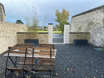 Jardin de l'établissement La Saint Comienne